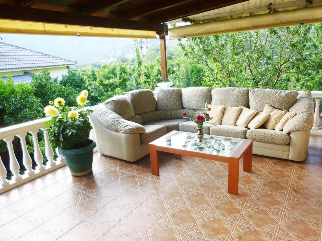 Vila Altini Борш Екстериор снимка