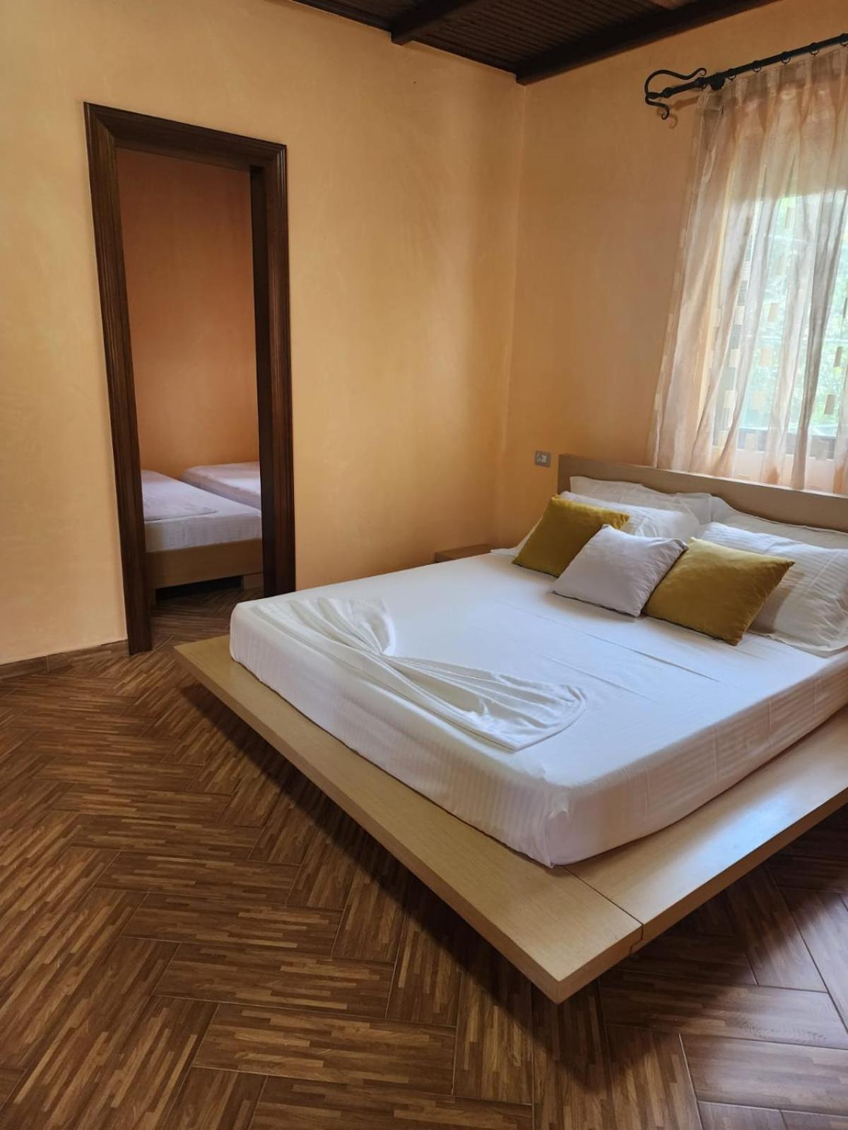 Vila Altini Борш Екстериор снимка
